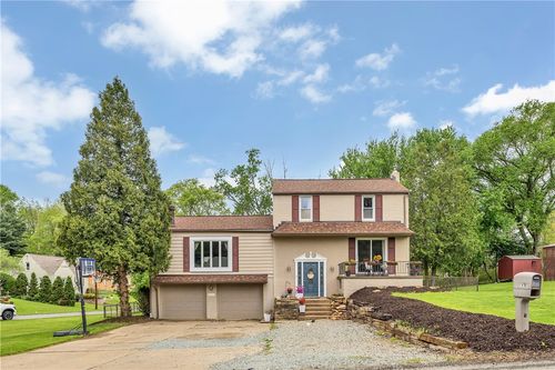 3416 Sterling Dr, Bethel Park, PA, 15102-1440 | Card Image
