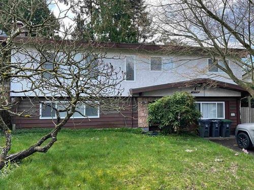 14036 102a Ave, Surrey, BC, V3T1P9 | Card Image