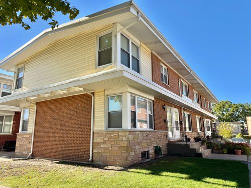 9038 Niles Center Rd, Skokie, IL, 60076-1514 | Card Image