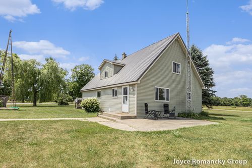19966 23 Mile Rd, Hersey, MI, 49639-9609 | Card Image