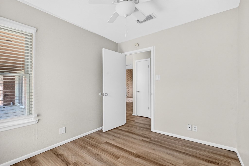 Residential Lease in Midland 4