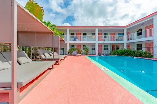 333 Hamden Dr, Clearwater Beach, FL, 33767-2449 | Card Image