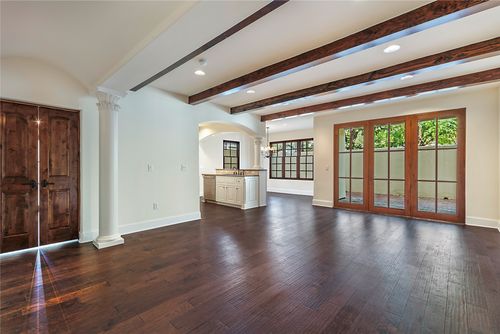 17-2510 N Henderson Ave, Dallas, TX, 75206-6641 | Card Image