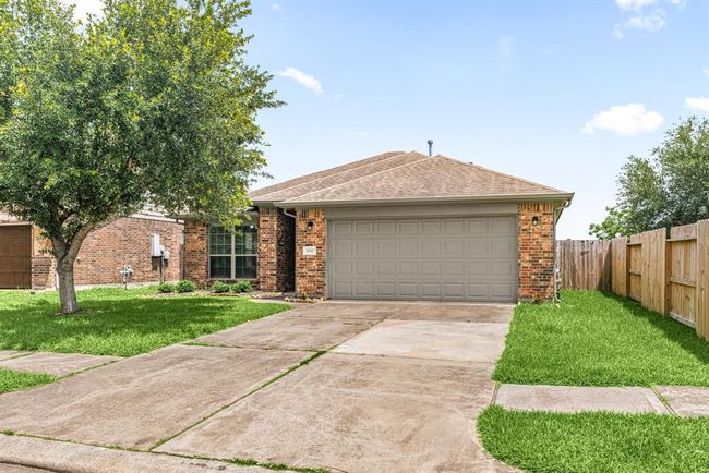 3010 Lockeridge Village Dr, House other with 3 bedrooms, 2 bathrooms and 2 parking in Spring TX | Image 5