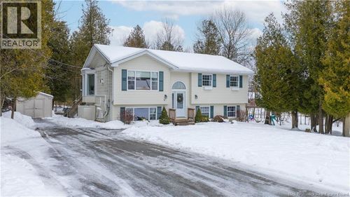 2 Tagish Rd, Quispamsis, NB, E2E6C2 | Card Image