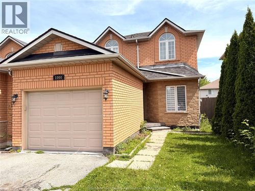 1000 Peach Blossom Cres, Windsor, ON, N9G2S2 | Card Image