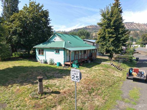 202 Hill St, Kamiah, ID, 83536-5373 | Card Image
