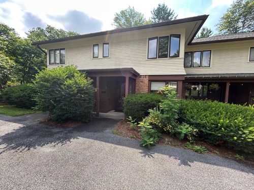 17 Wrisley Ct, Essex, VT, 05452-4719 | Card Image