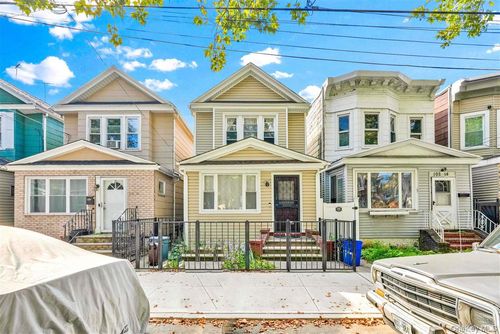 102 85th Dr, Richmond Hill, NY, 11418 | Card Image