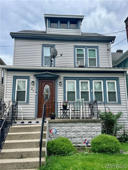 27 Salem St, Buffalo, NY, 14220-1728 | Card Image
