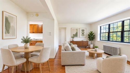 3v-78-43 147th Street, New York, NY, 11367 | Card Image
