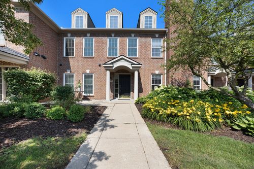 5724 Hampshire Ln, Ypsilanti, MI, 48197-3202 | Card Image