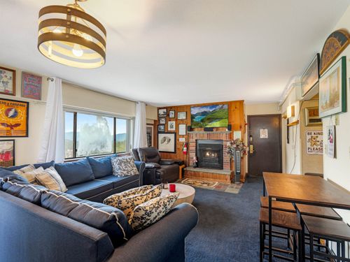 1g6-135 E Mountain Rd, Killington, VT, 05751-9615 | Card Image