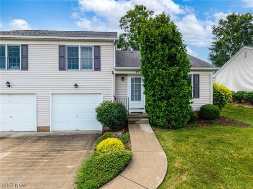 21-650 Sturbridge Dr, Medina, OH, 44256-4347 | Card Image