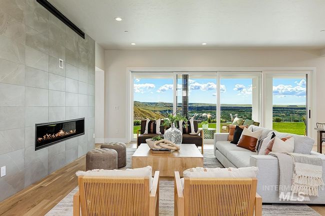 5813 E Marmount Ct, House other with 5 bedrooms, 5 bathrooms and 4 parking in Boise ID | Image 7