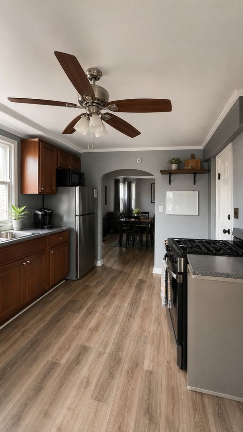 9211 S Clyde Ave, Chicago, IL, 60617-3743 | Card Image