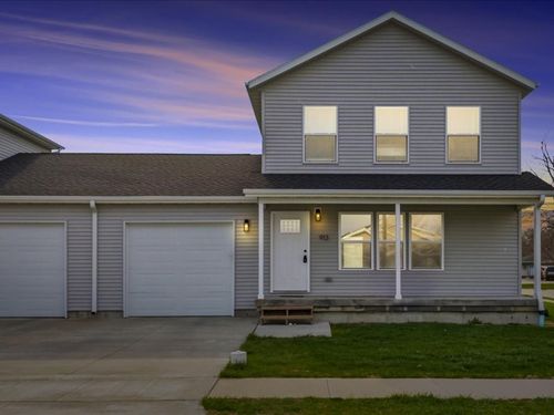 913 S 12th Ave, Washington, IA, 52353-1319 | Card Image