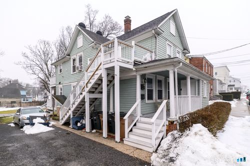 25 Limerick St, Stamford, CT, 06902-6110 | Card Image