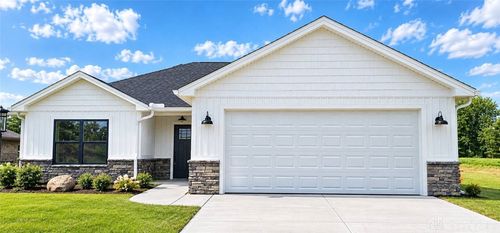 211 Cobblestone Trl, Eaton, OH, 45320-1382 | Card Image