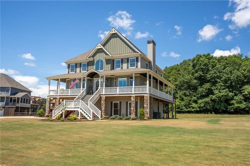 96 River Walk Pkwy, Euharlee, GA, 30145-2890 | Card Image