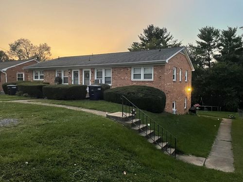 apt-b-1045 Moore St, HARRISONBURG, VA, 22802-4851 | Card Image