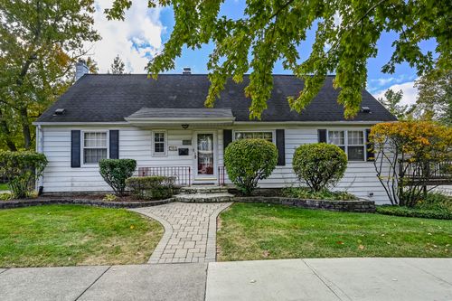 530 W 6th St, Hinsdale, IL, 60521-3970 | Card Image