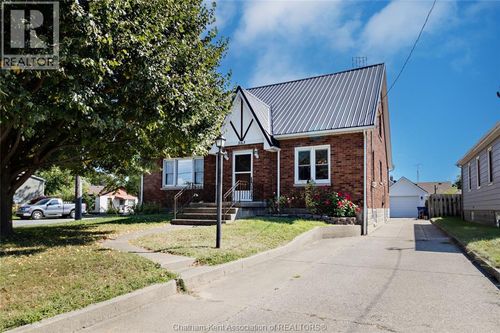563 Murray St, Wallaceburg, ON, N8A1V9 | Card Image