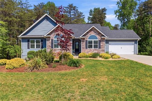 393 Linwood Dr, Demorest, GA, 30535-5371 | Card Image