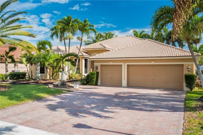 18611 Sw 39th St, House other with 6 bedrooms, 3 bathrooms and null parking in Miramar FL | Image 50