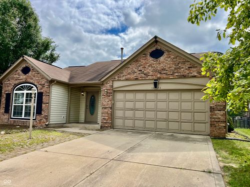 1353 Mulberry Ct, Greenfield, IN, 46140-7819 | Card Image