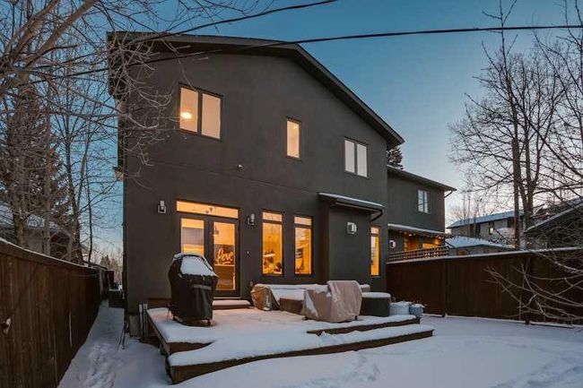 1534 38 Ave Sw, Home with 4 bedrooms, 4 bathrooms and 3 parking in Calgary AB | Image 44