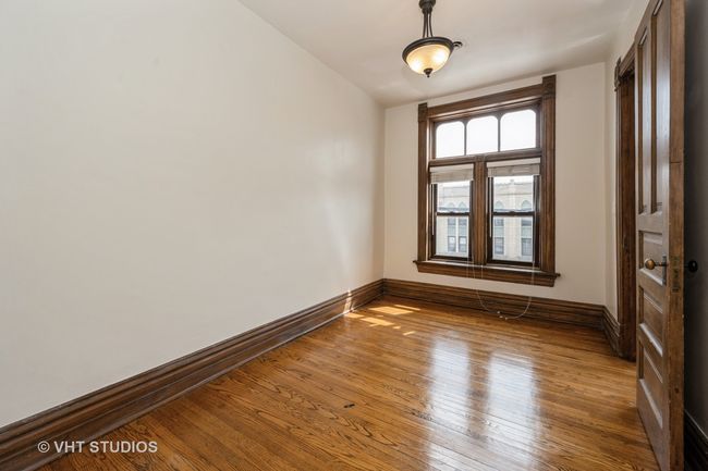 3 - 3216 North Ave, Condo with 3 bedrooms, 2 bathrooms and 2 parking in Chicago IL | Image 5