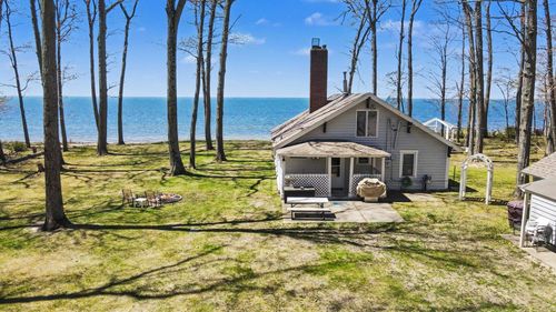 2013 Scenic Dr, Muskegon, MI, 49445-9662 | Card Image
