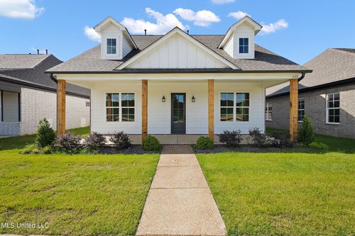 622 Bolivar Dr, Nesbit, MS, 38651 | Card Image