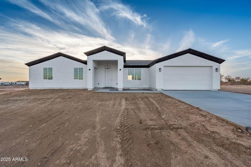 2103 S Wickenburg Rd, Tonopah, AZ, 85354 | Card Image