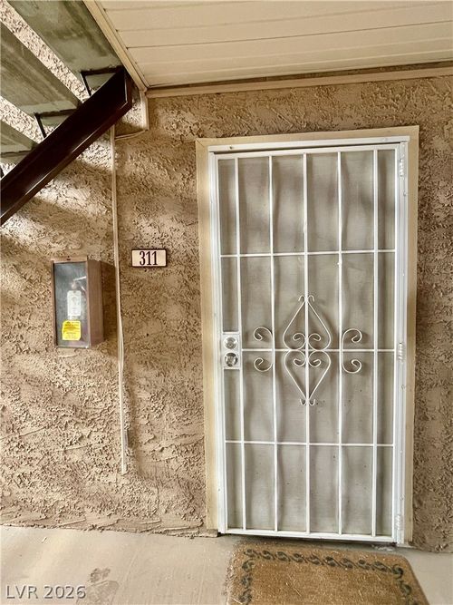 311-5295 Indian River Dr, Las Vegas, NV, 89103-8705 | Card Image