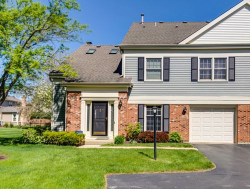 2462 E Towne Blvd, Arlington Heights, IL, 60004-7274 | Card Image