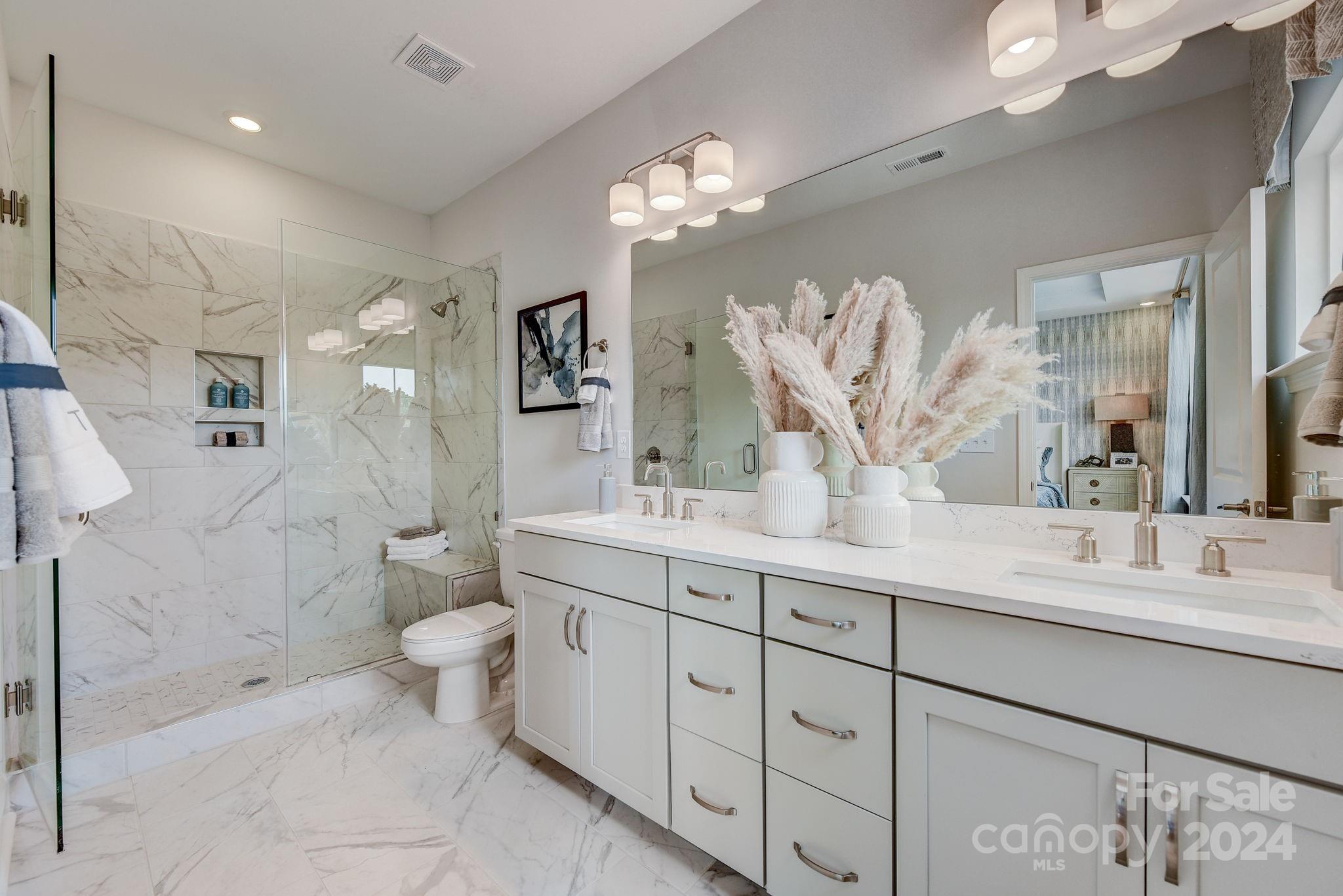 Catawba Ave, Davidson, NC 28036