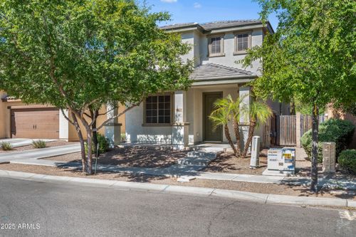 2066 S Moccasin Trl, Gilbert, AZ, 85295-3457 | Card Image
