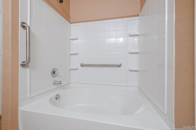 245 Blue Moon Gait, House other with 4 bedrooms, 3 bathrooms and null parking in Selma TX | Image 16