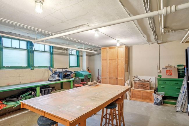 APT-105 - 2519 Humboldt Ave S, Condo with 2 bedrooms, 1 bathrooms and null parking in Minneapolis MN | Image 31