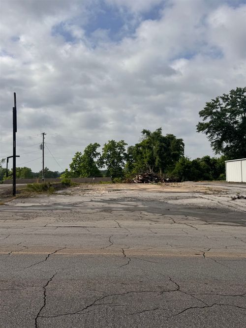 000 W 6th St, Tuscumbia, AL, 35674 | Card Image