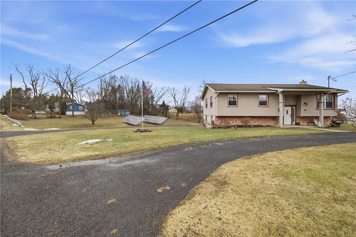 2976 Mohawk Ln, Waterloo, NY, 13165-8483 | Card Image