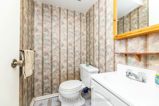 43 - 21a Thistle Down Blvd, Condo with 3 bedrooms, 3 bathrooms and 1 parking in Toronto ON | Image 40