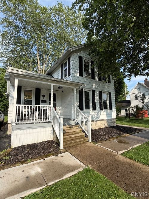 54 Maple St, Auburn, NY, 13021-4233 | Card Image