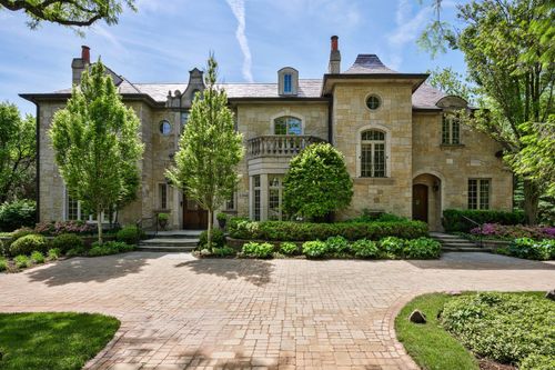 1380 Westmoor Trl, Winnetka, IL, 60093-1637 | Card Image