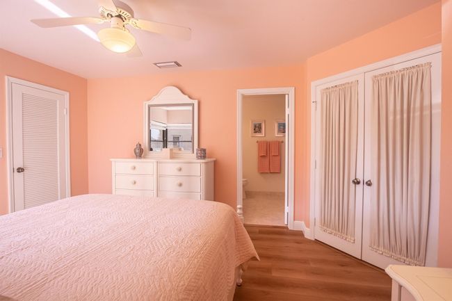533 Prestwick Cir, Townhouse with 2 bedrooms, 2 bathrooms and null parking in Palm Beach Gardens FL | Image 19