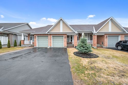 261 Bulrush Cres, Gloucester, ON, K1T0E5 | Card Image