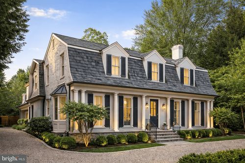 1105 Harvey Rd, MCLEAN, VA, 22101-2227 | Card Image