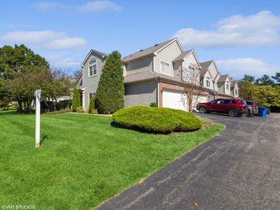 3418 Blue Ridge Drive, Townhouse with 2 bedrooms, 2 bathrooms and 2 parking in Carpentersville IL | Image 1